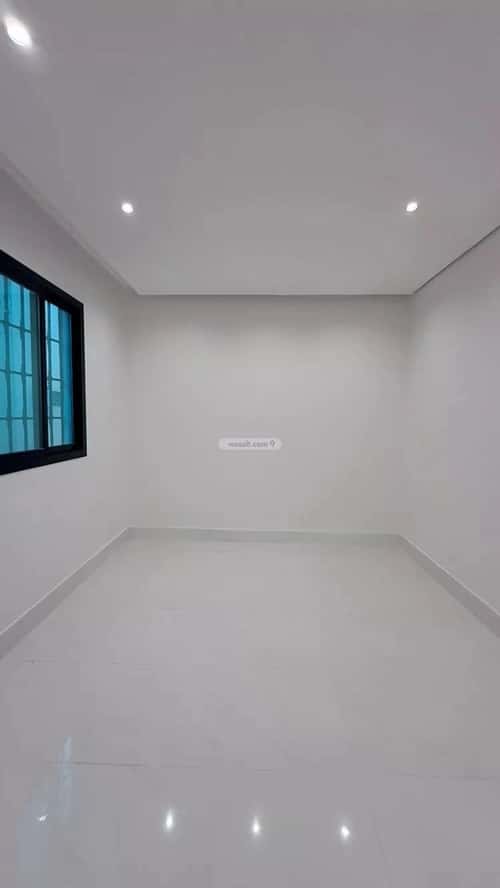 فيلا 5 غرف في العريجاء الغربي 13