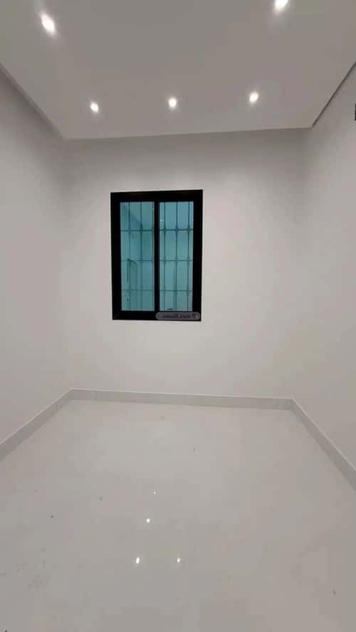 فيلا 5 غرف في العريجاء الغربي 8