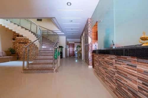 فيلا 12 غرف في طويق 8