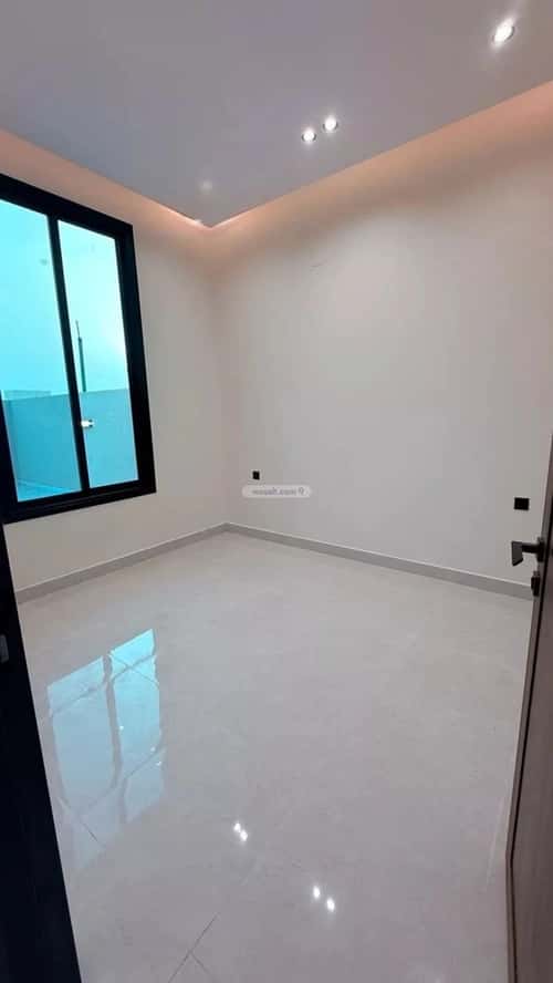 فيلا 5 غرف في العريجاء الغربي 12