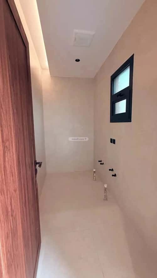 فيلا 5 غرف في العريجاء الغربي 15