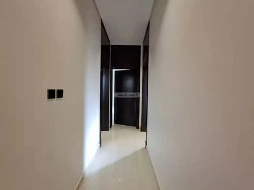 شقة 4 غرف في عكاظ 10