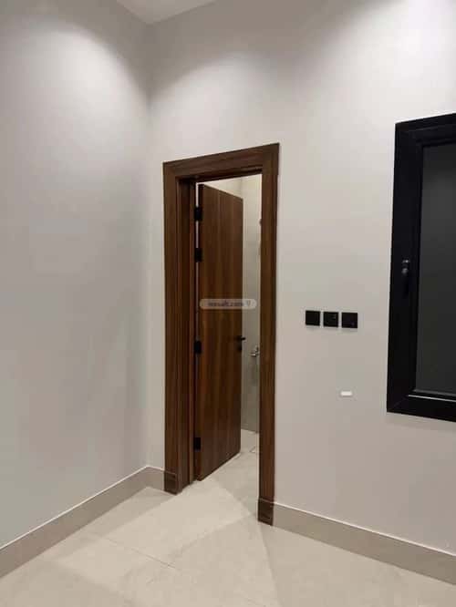 فيلا 5 غرف في النرجس 3