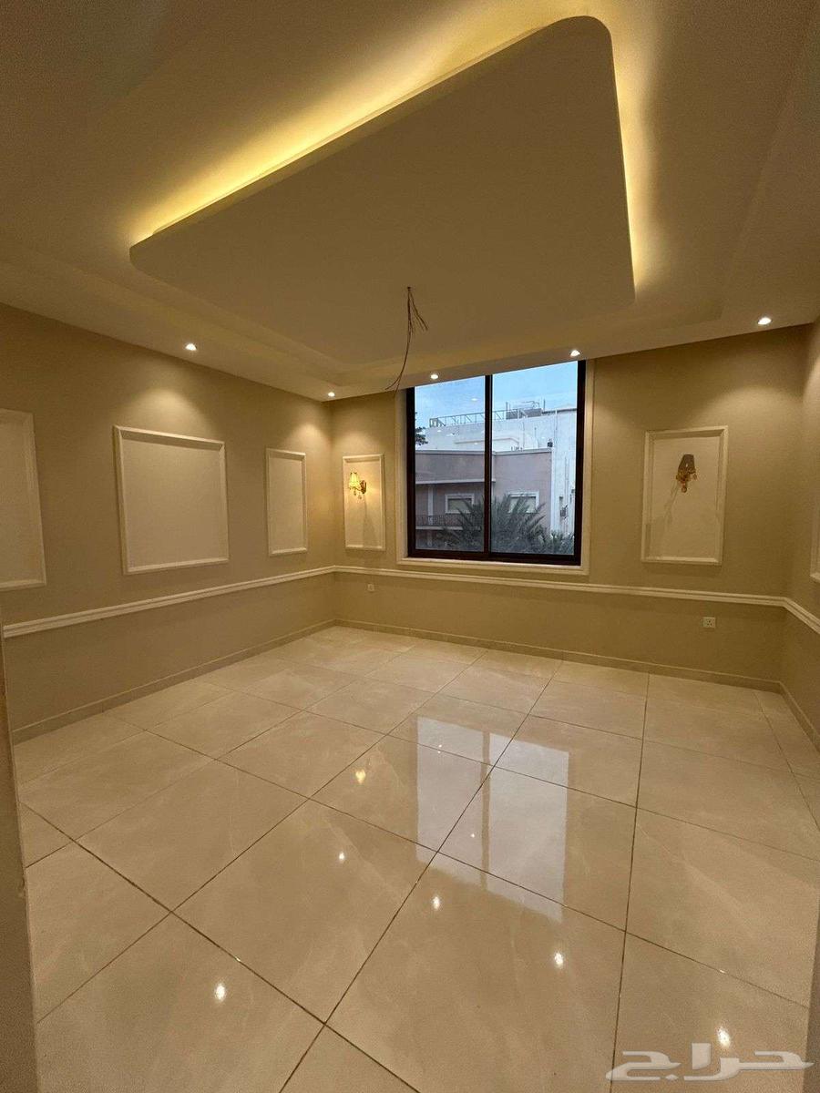 شقة 6 غرف في الصفا 12