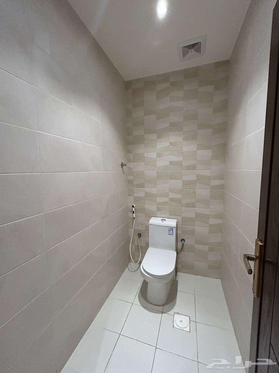 شقة 6 غرف في الصفا 13