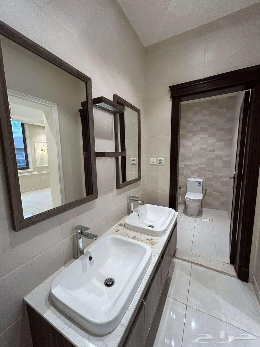 شقة 6 غرف في الصفا 16