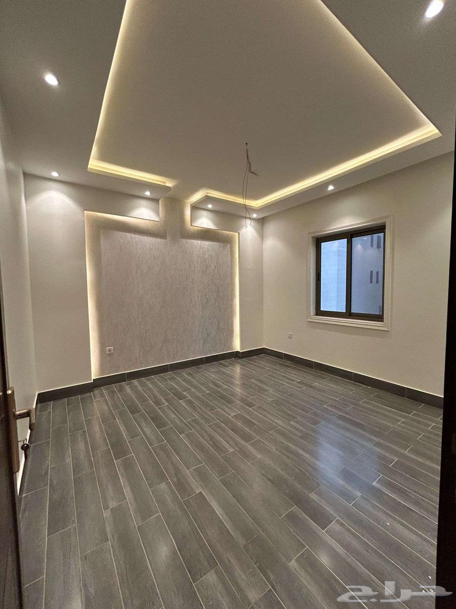 شقة 6 غرف في الصفا 17