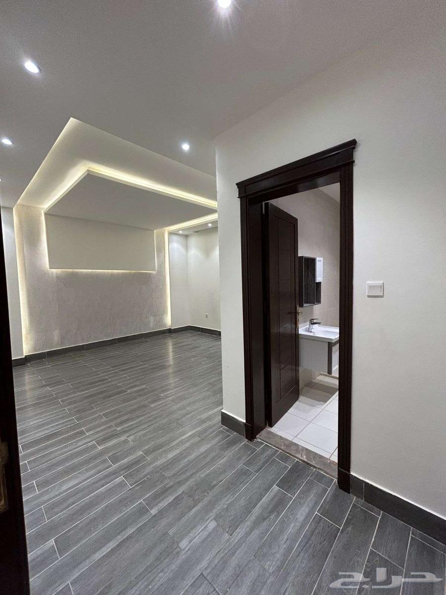 شقة 6 غرف في الصفا 9