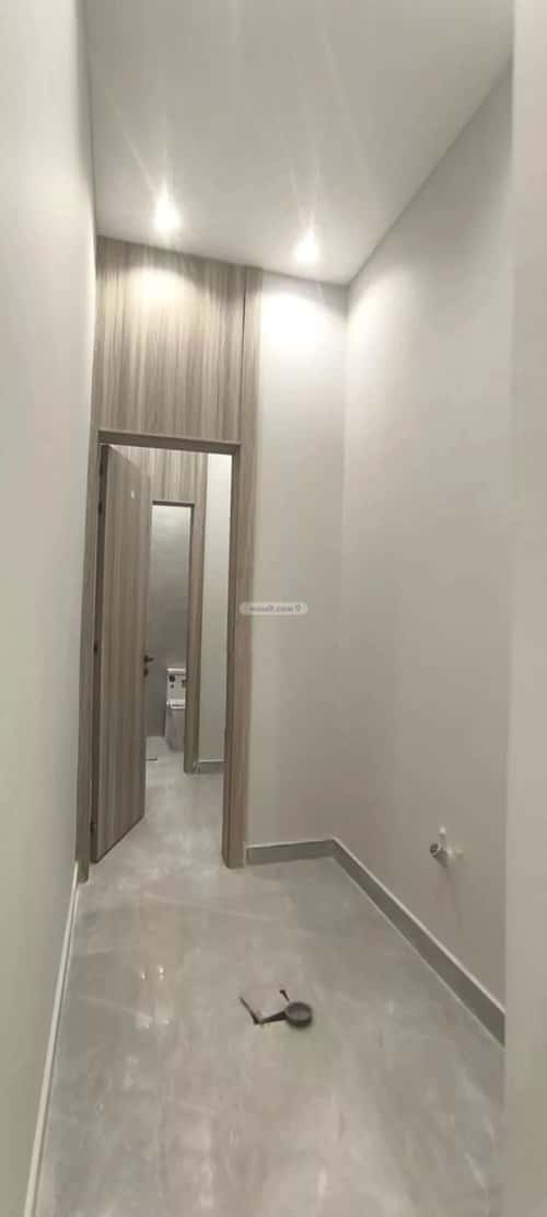 فيلا 5 غرف في الجنادرية 8