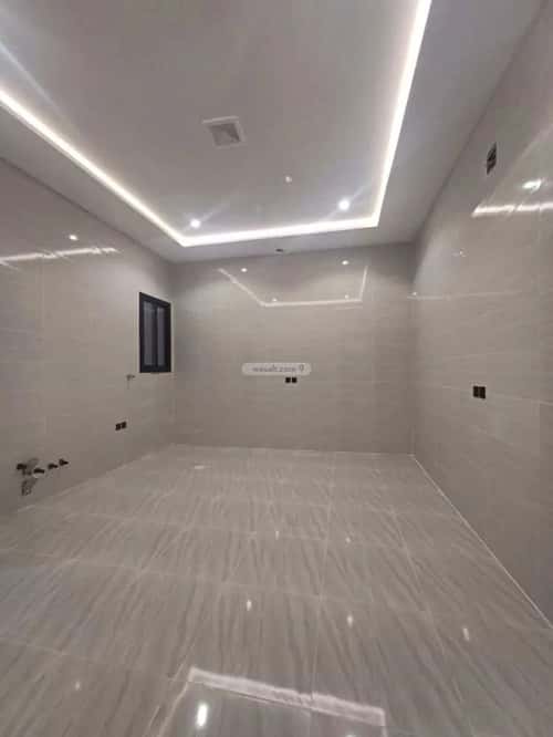 3 bedroom floor in Dirab 12