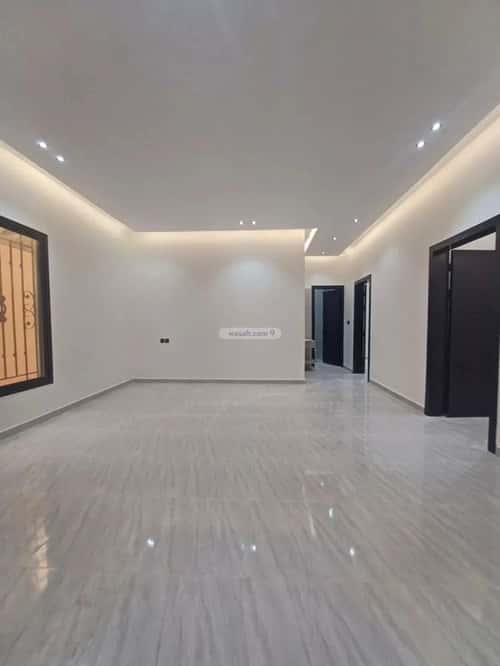 3 bedroom floor in Dirab 13