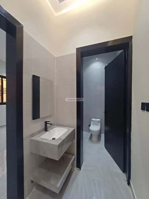 3 bedroom floor in Dirab 7