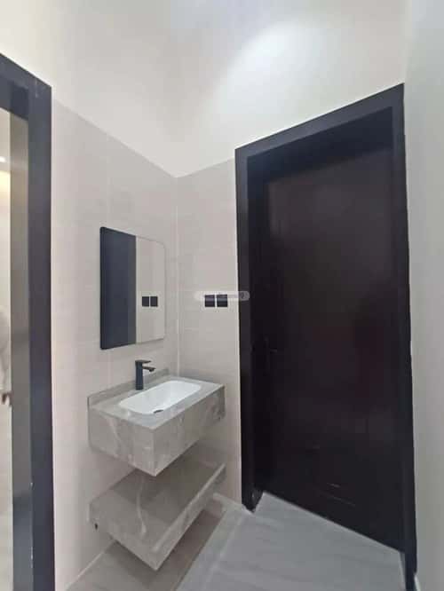 3 bedroom floor in Dirab 9