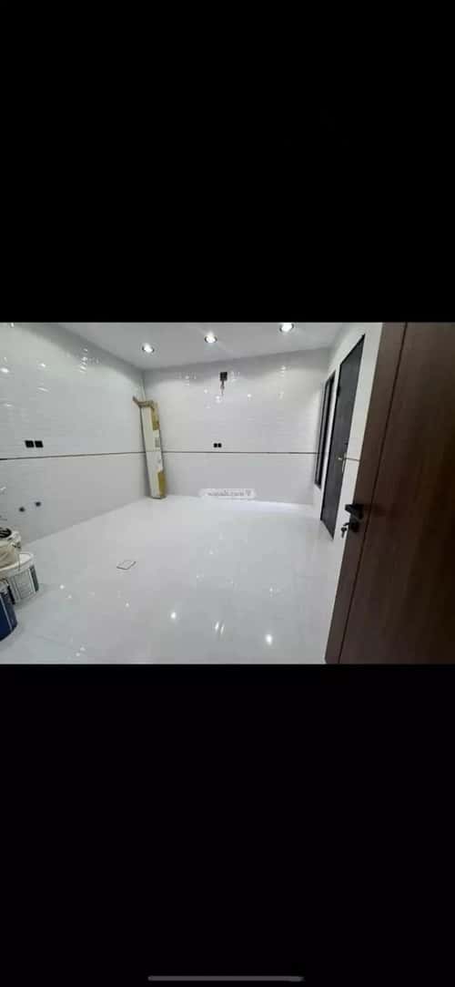 6 bedroom villa in Dhahrat Laban 9