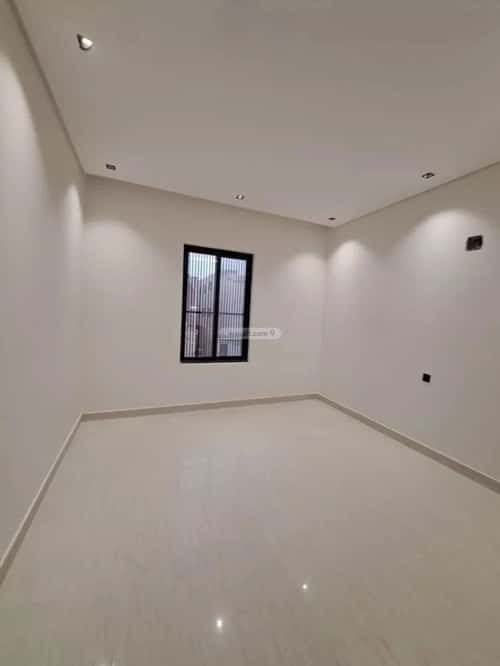 فيلا 5 غرف في طويق 4