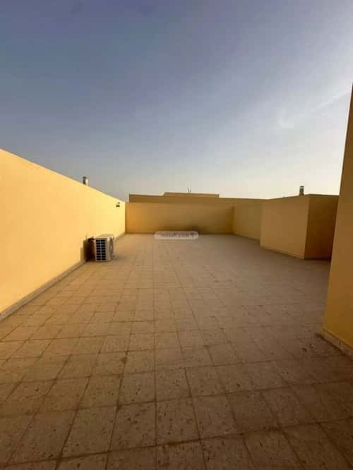 4 bedroom floor in Okaz 8