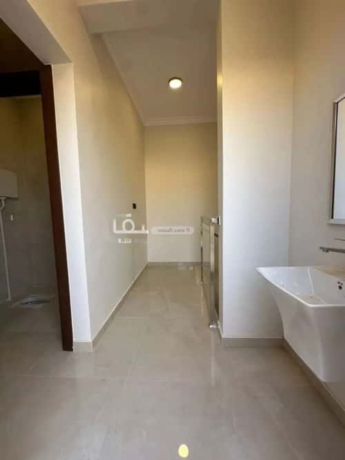 4 bedroom floor in Okaz 9