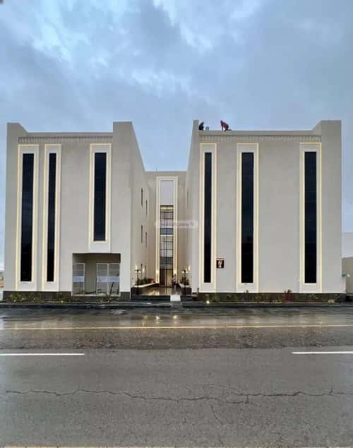 4 bedroom apartment in Al Mahdiyyah 5