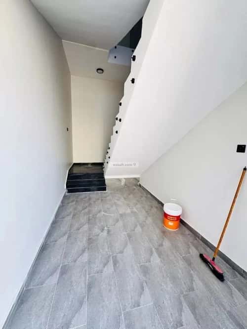 دور 4 غرف في الملك فيصل 7