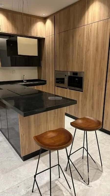 شقة 4 غرف في الملقا 7