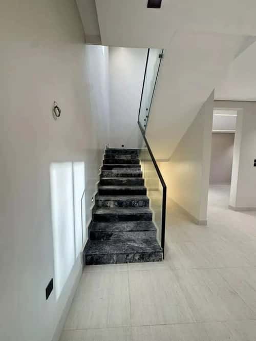 دور 6 غرف في المونسية 4