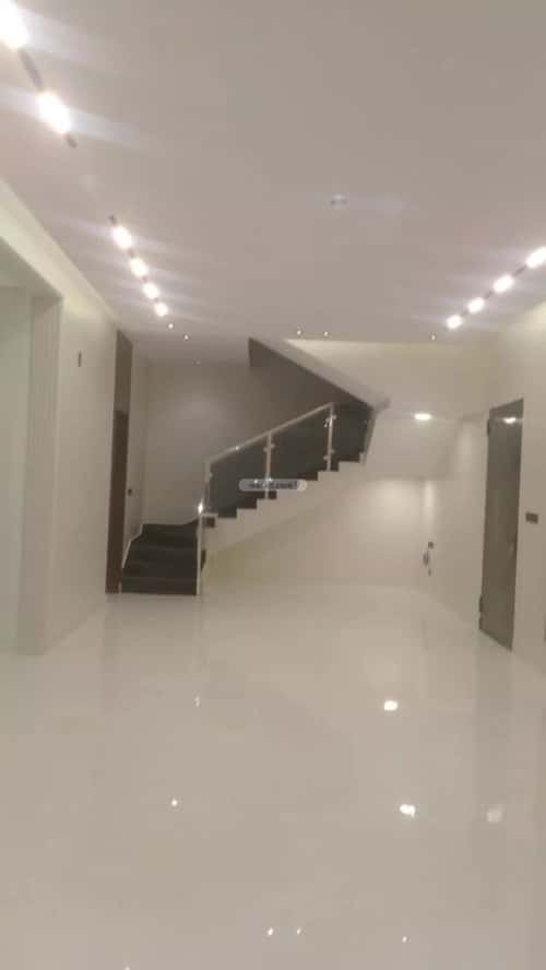 فيلا 5 غرف في الرمال 3