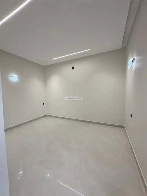 6 bedroom villa in Al Uraija Al Gharbi 2