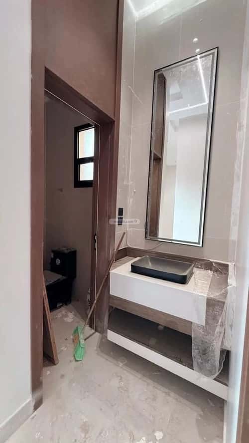 فيلا 6 غرف في العريجاء الغربي 9