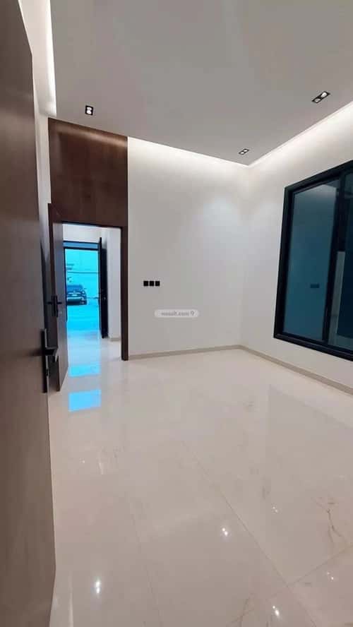 6 bedroom villa in Al Uraija Al Gharbi 4