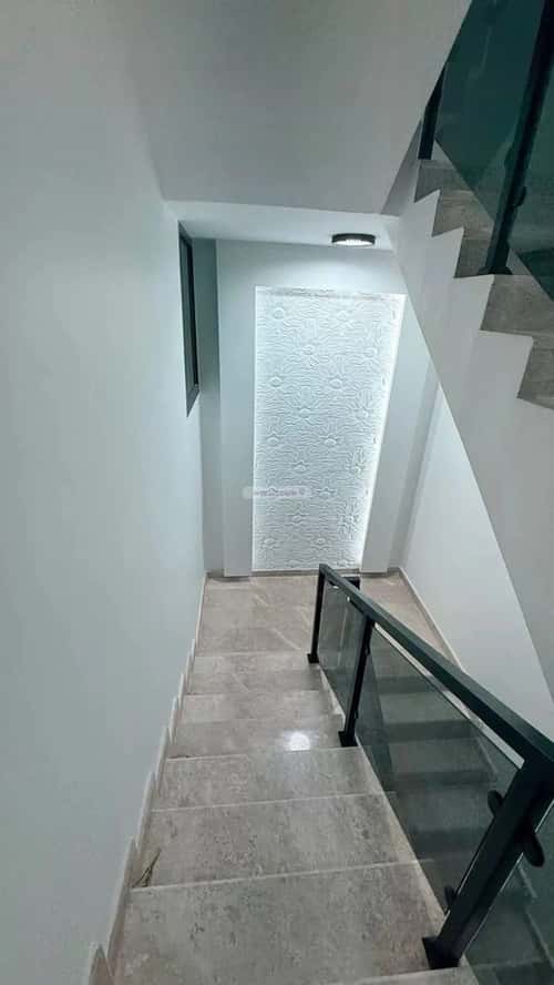 6 bedroom villa in Al Uraija Al Gharbi 5