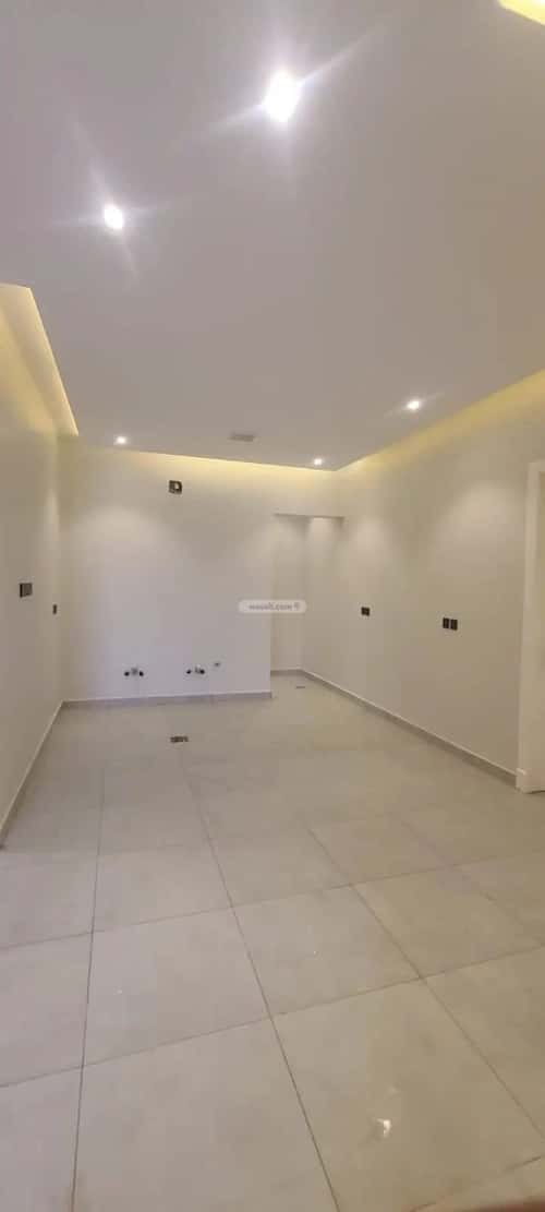 شقة 4 غرف في المغرزات 8