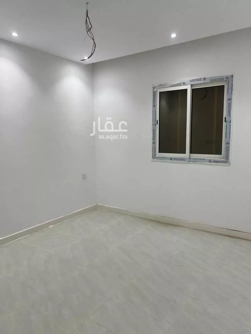 شقة 5 غرف في الواحة 12