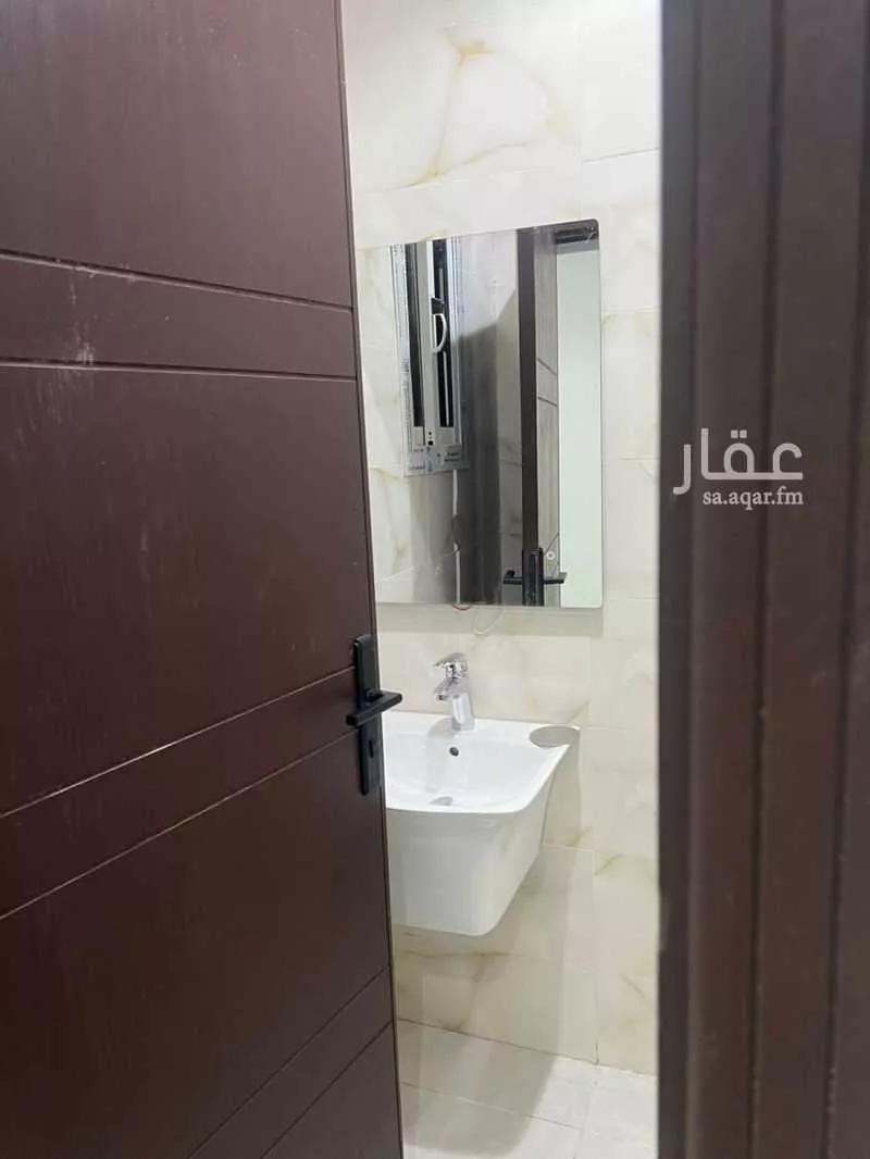 شقة 5 غرف في الواحة 16