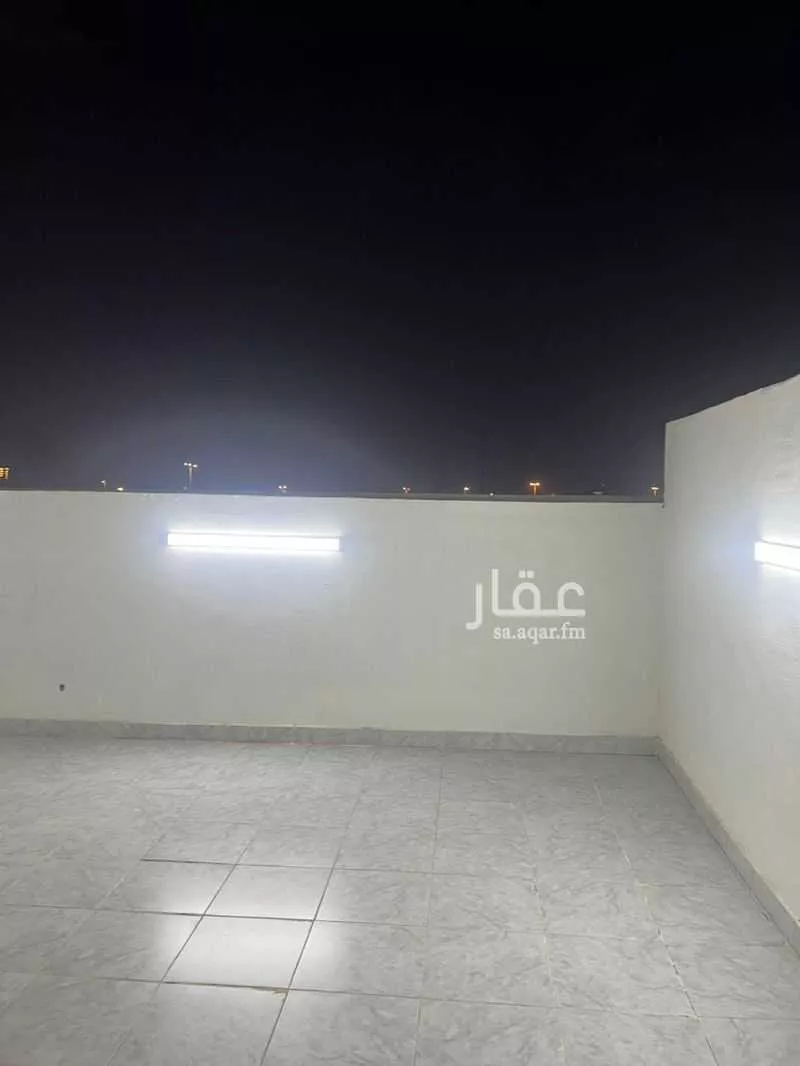 شقة 5 غرف في الواحة 17