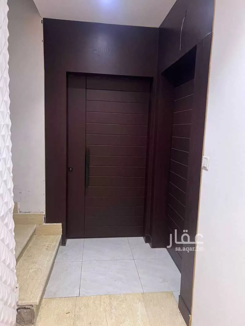 شقة 5 غرف في الواحة 8