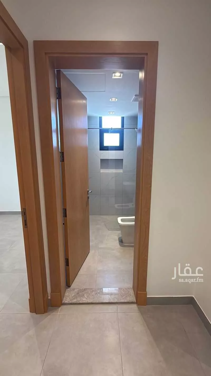 3 bedroom apartment in Al Salamah 6