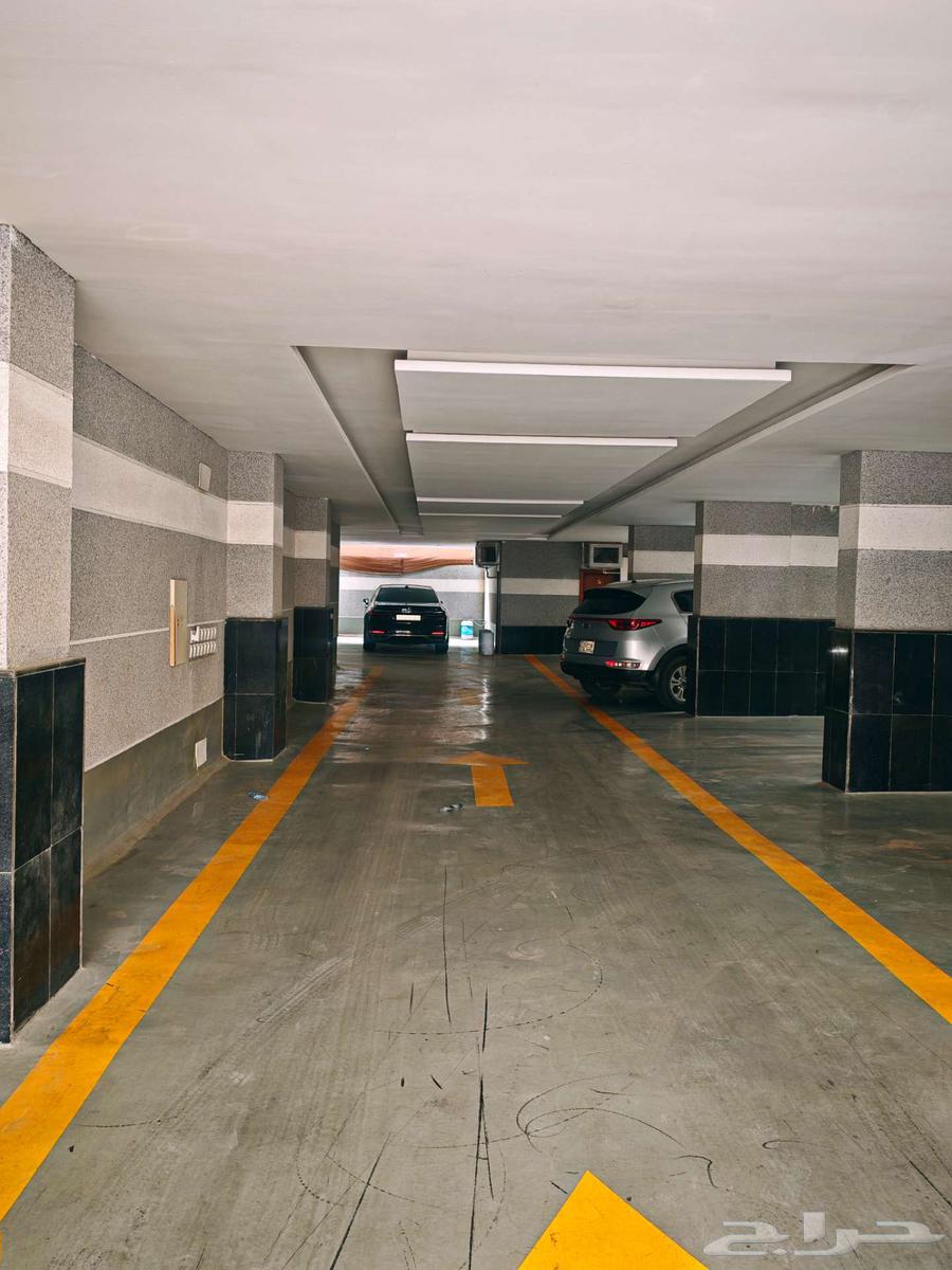 شقة 5 غرف في السلامة 11