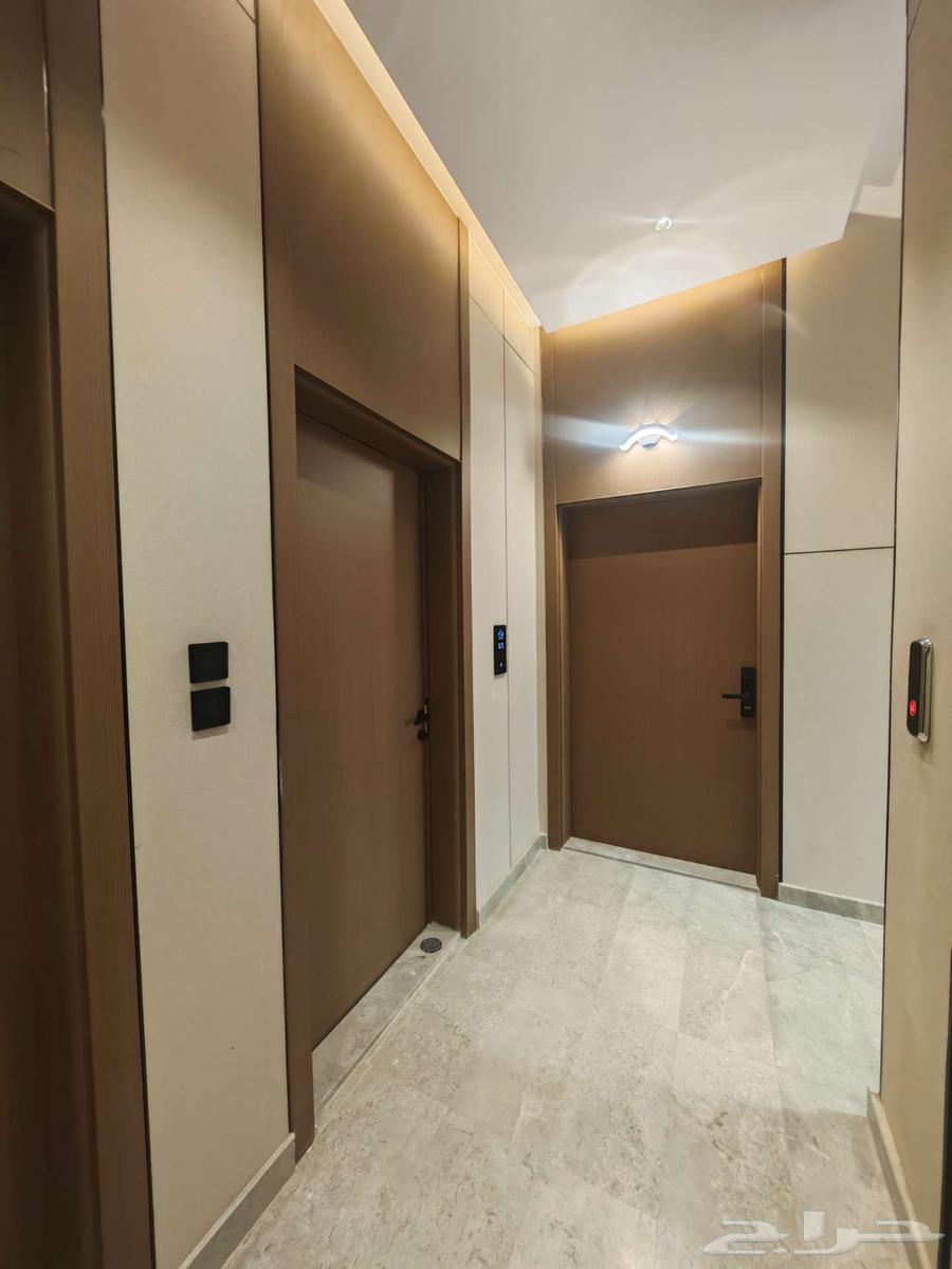 شقة 5 غرف في السلامة 9