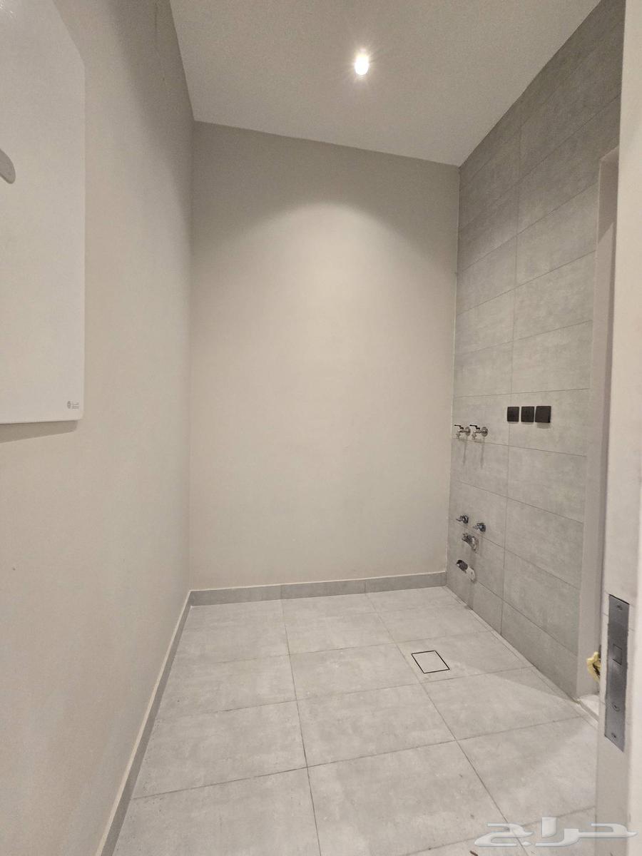 شقة 5 غرف في السلامة 25