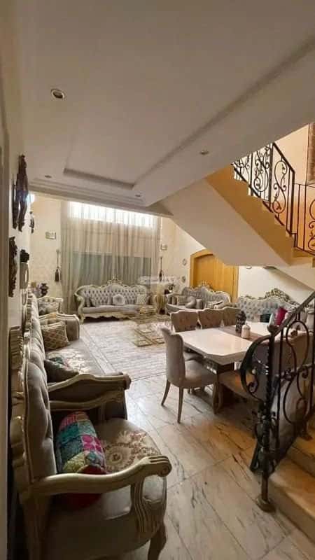 فيلا 10 غرف في العريجاء الأوسط 3