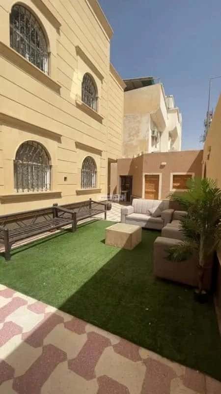 فيلا 10 غرف في العريجاء الأوسط 8