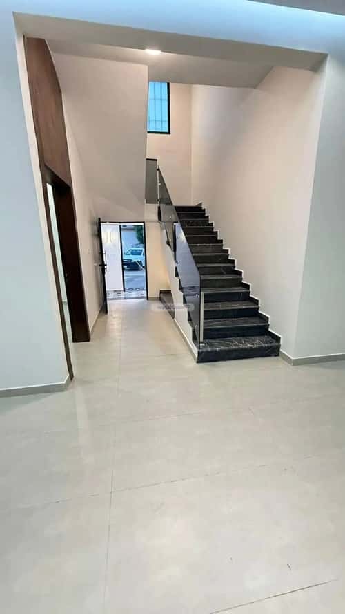3 bedroom villa in Al Aziziyah, Riyadh 9
