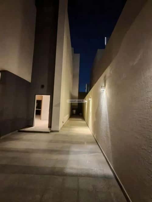 فيلا 4 غرف في العارض 13