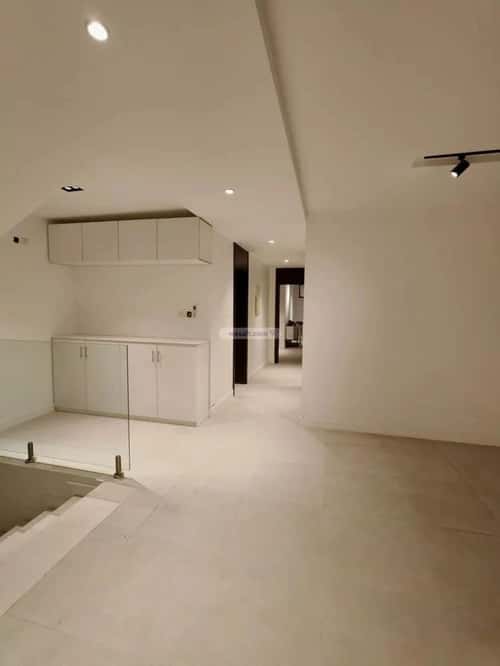 فيلا 4 غرف في العارض 6