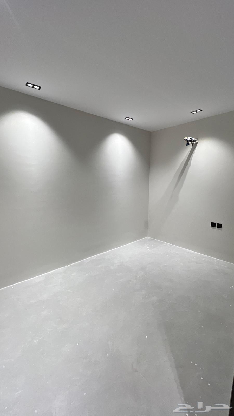 فيلا 4 غرف في الريان 18