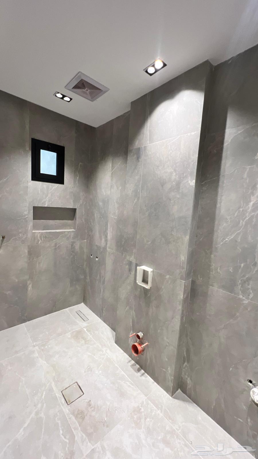 فيلا 4 غرف في الريان 4