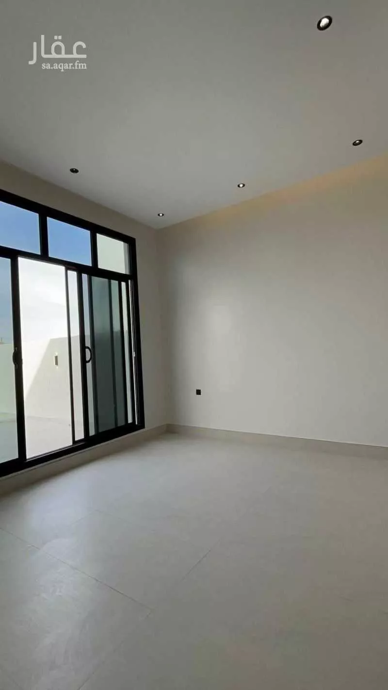 فيلا 6 غرف في النرجس 17