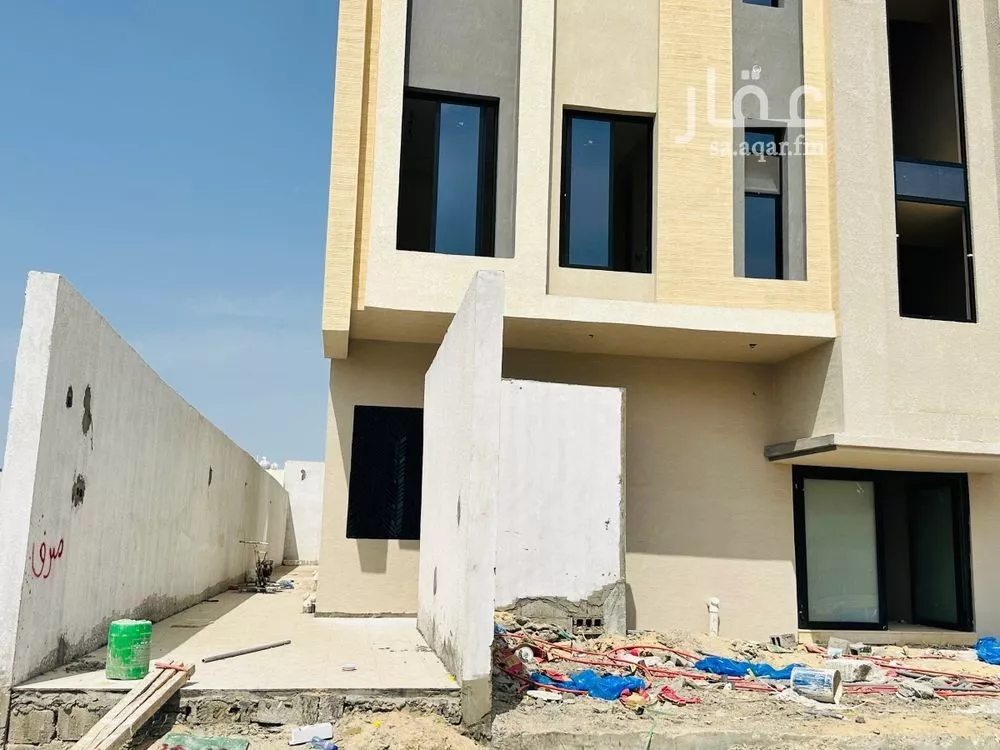 4 bedroom apartment in Ash Shulah 18