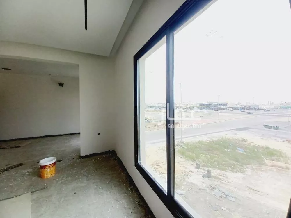 شقة 4 غرف في الشعلة 10