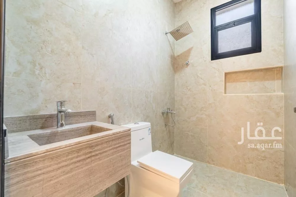 شقة 4 غرف في الروضة 13